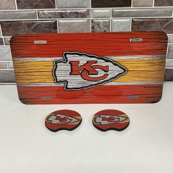 Kansas City Chiefs License Plate With Cup Holder Pads - Picture 1 of 3